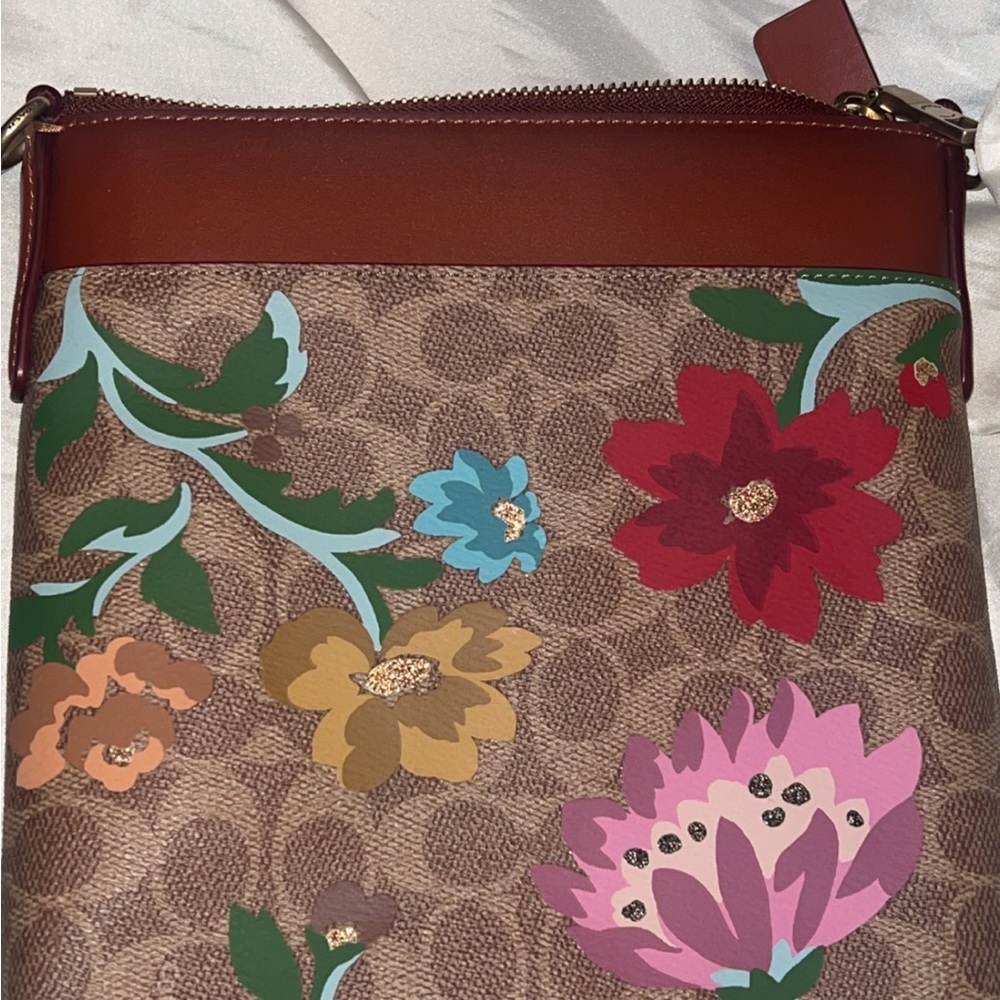 COACH Kitt Messenger Crossbody Signature Floral Bouquet